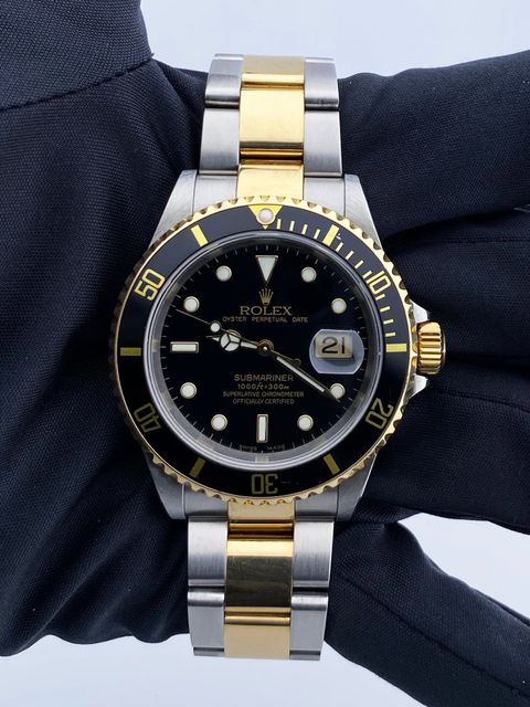 Rolex Submariner 16613 Image 2